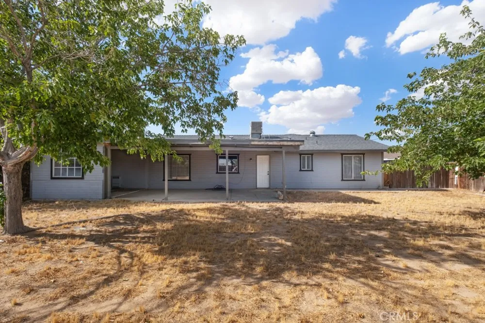 8560 Nipa Avenue California City, CA 93505