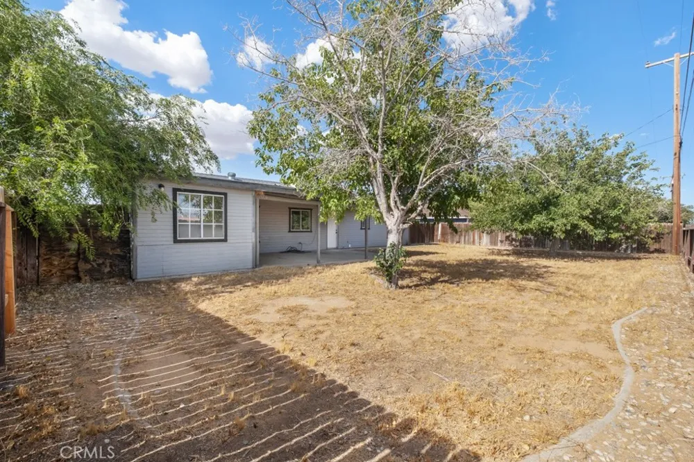 8560 Nipa Avenue California City, CA 93505