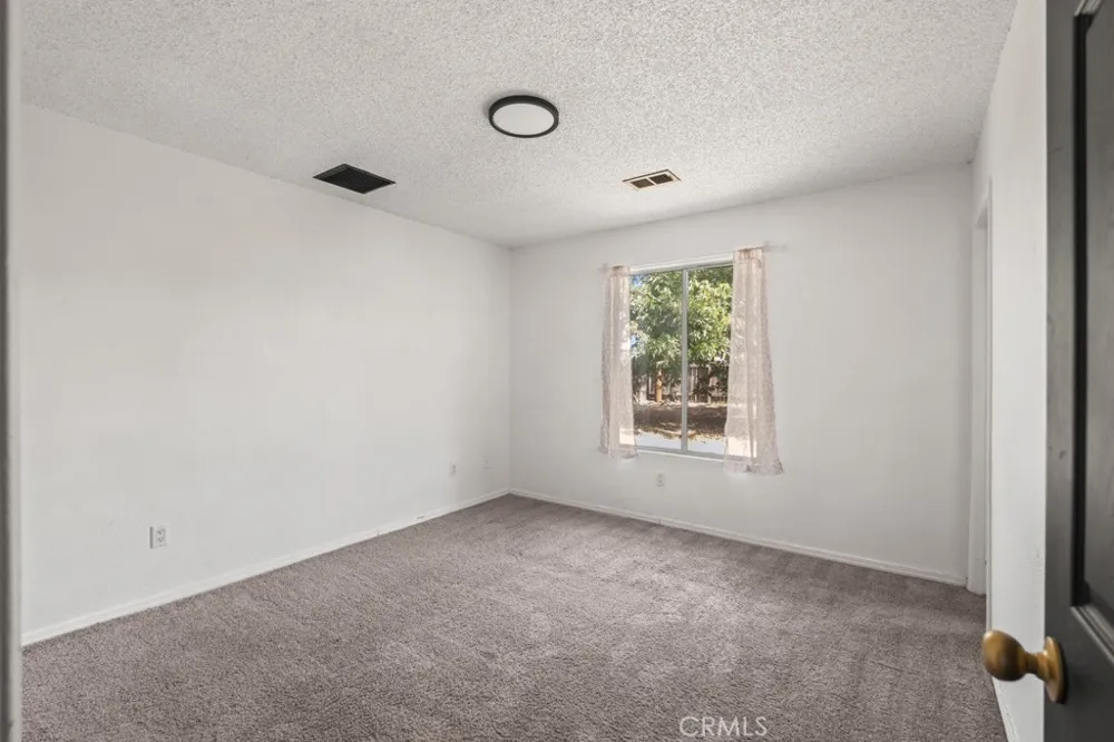 8560 Nipa Avenue California City, CA 93505
