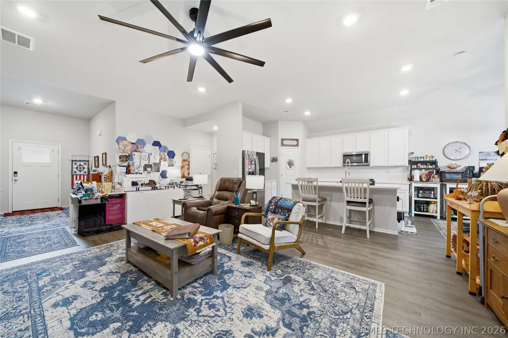 4207 W 4th Street Skiatook, OK 74070