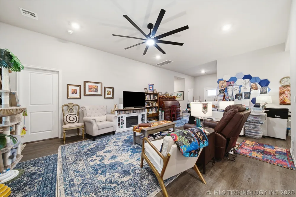 4207 W 4th Street Skiatook, OK 74070