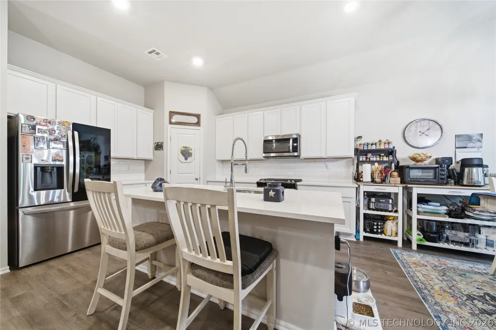 4207 W 4th Street Skiatook, OK 74070
