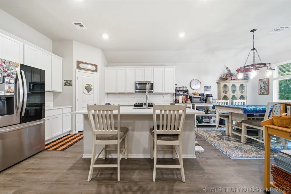 4207 W 4th Street Skiatook, OK 74070