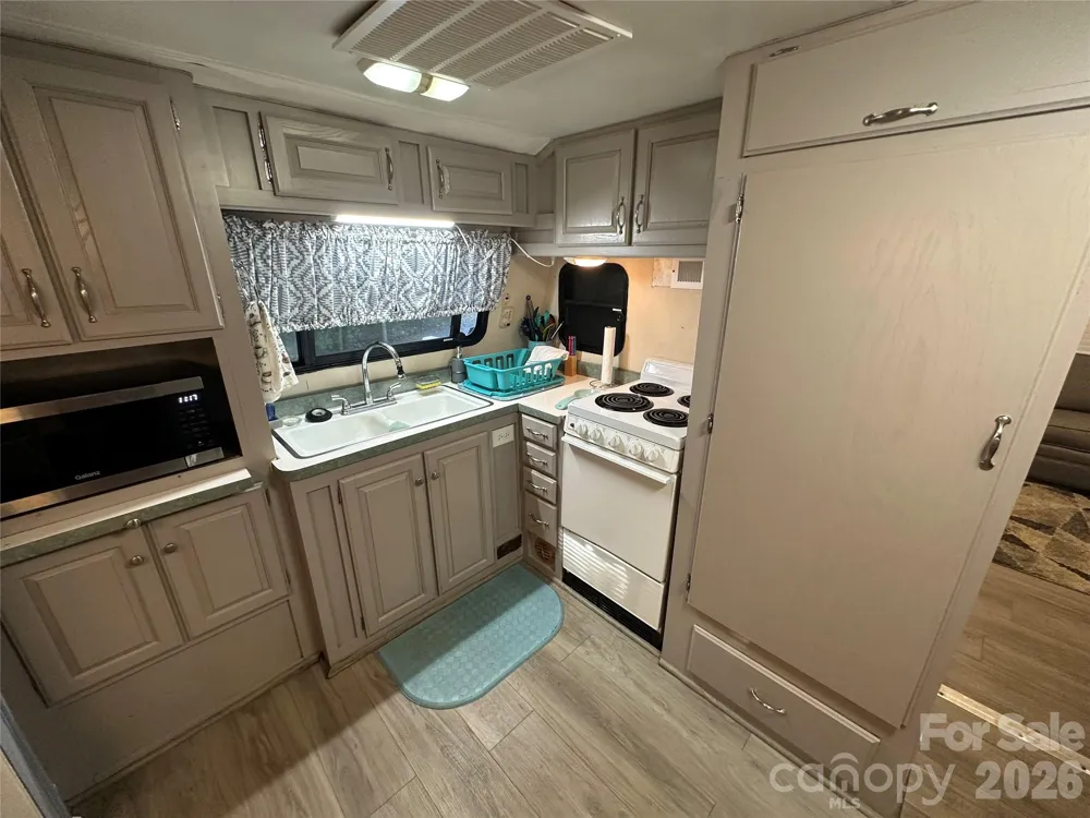 138 Marina Drive New London, NC 28127