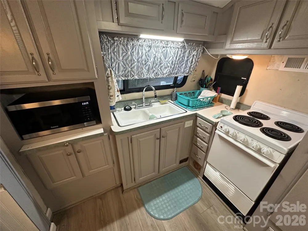 138 Marina Drive New London, NC 28127