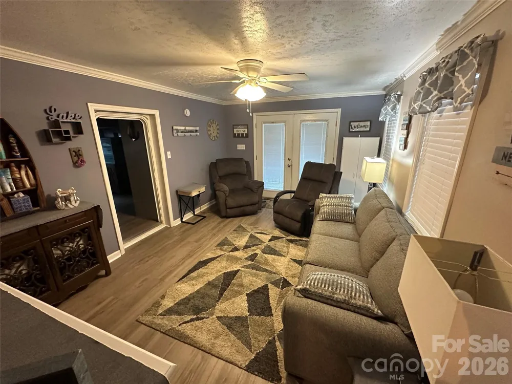 138 Marina Drive New London, NC 28127