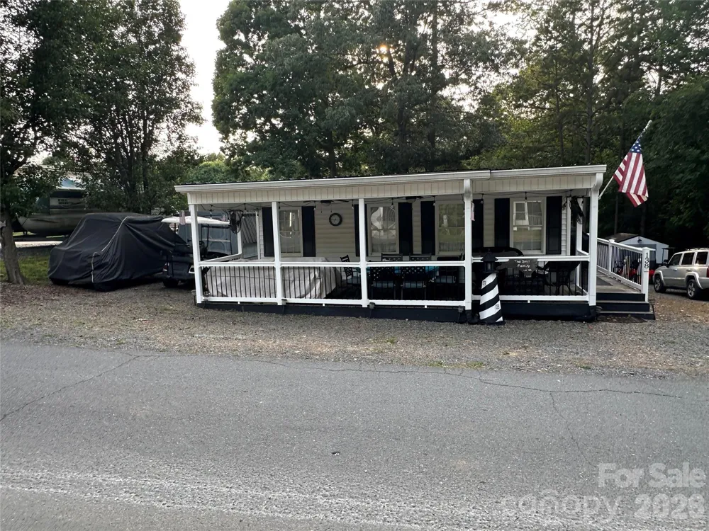 138 Marina Drive New London, NC 28127