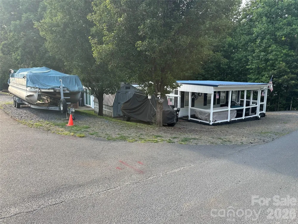 138 Marina Drive New London, NC 28127
