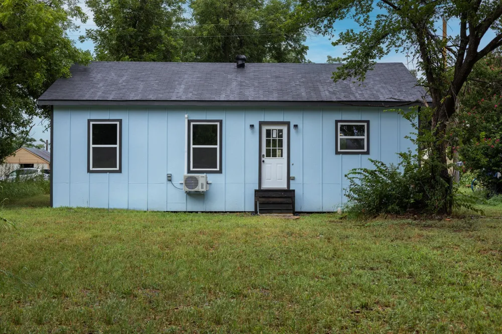 319 E Main Street Ranger, TX 76470