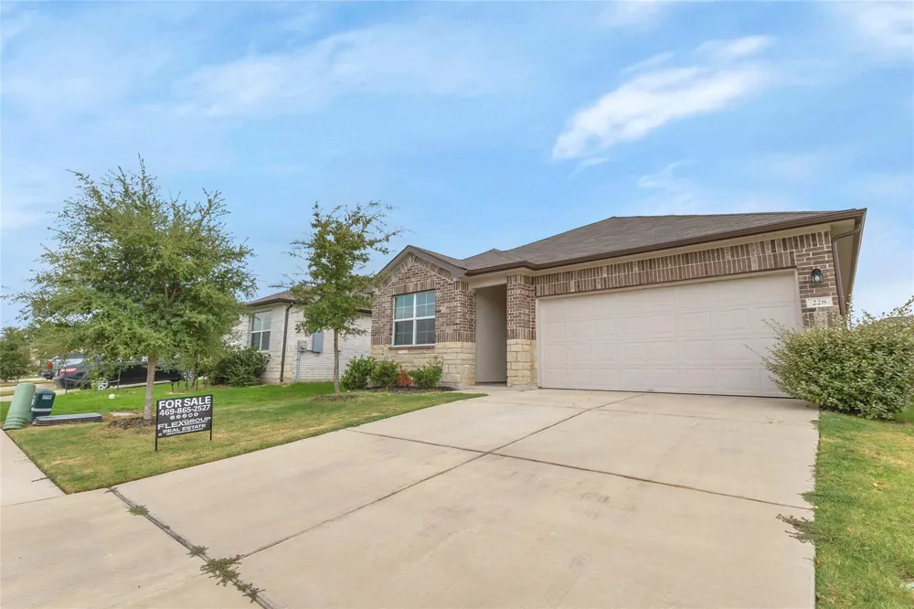 228 Sunniberg Loop Georgetown, TX 78626