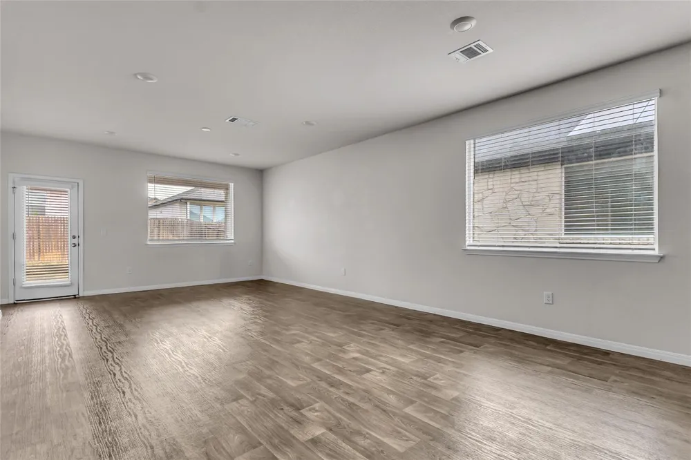 228 Sunniberg Loop Georgetown, TX 78626