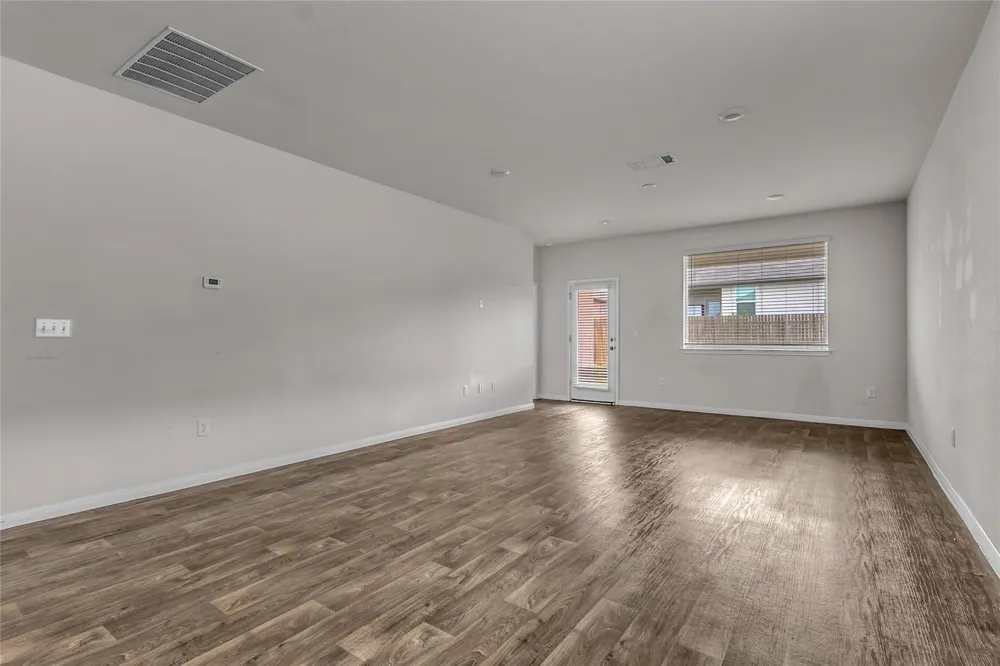 228 Sunniberg Loop Georgetown, TX 78626