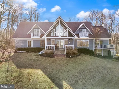 8089 MOORMONT ROAD