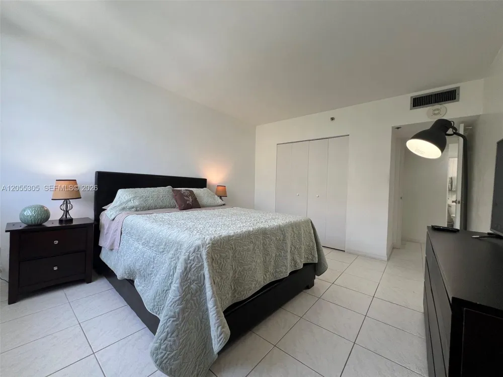 100 Lincoln Rd #634 Miami Beach, FL 33139