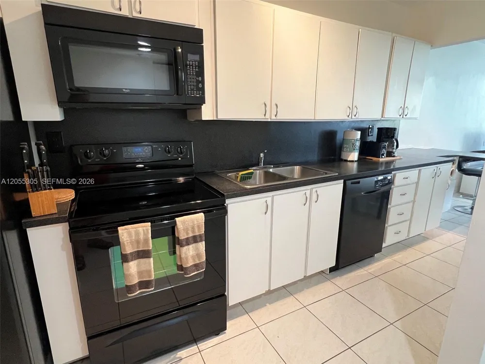 100 Lincoln Rd #634 Miami Beach, FL 33139