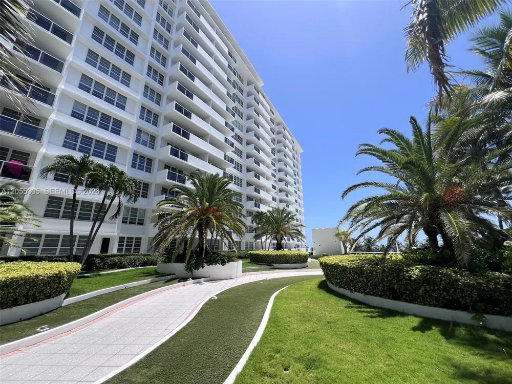 100 Lincoln Rd #634 Miami Beach, FL 33139