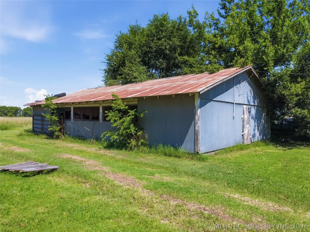 401 E 500 Pryor, OK 74361