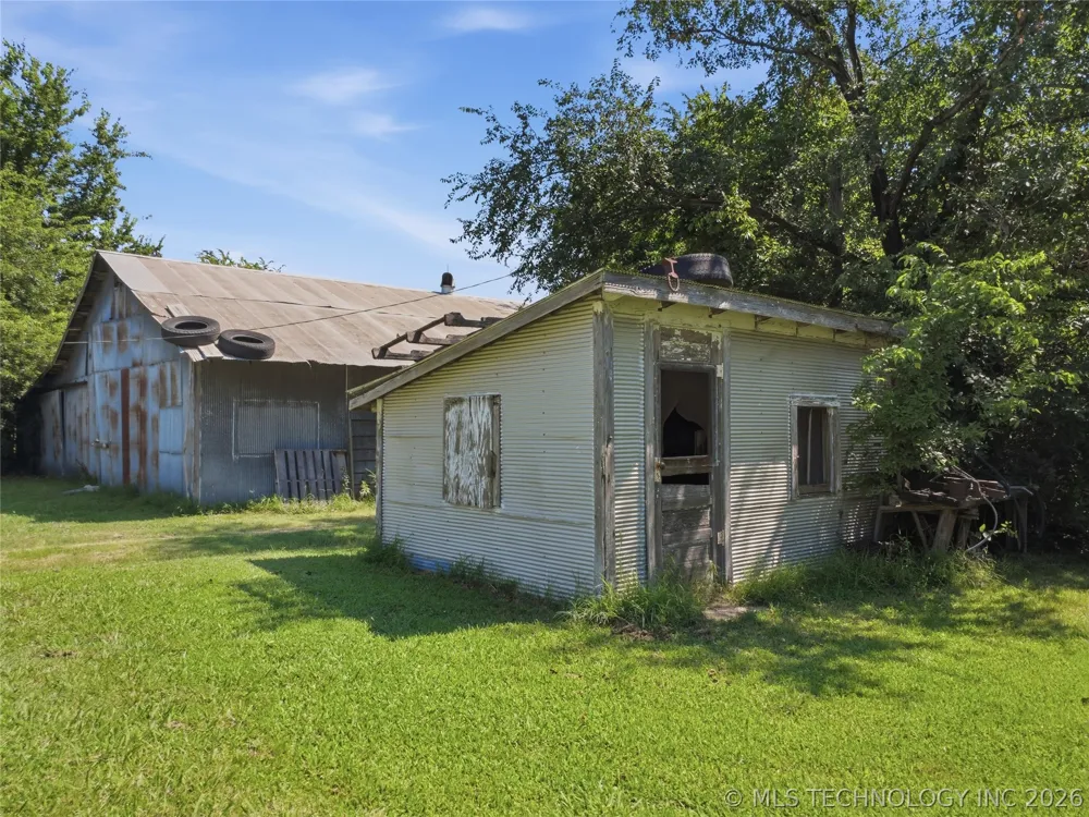 401 E 500 Pryor, OK 74361