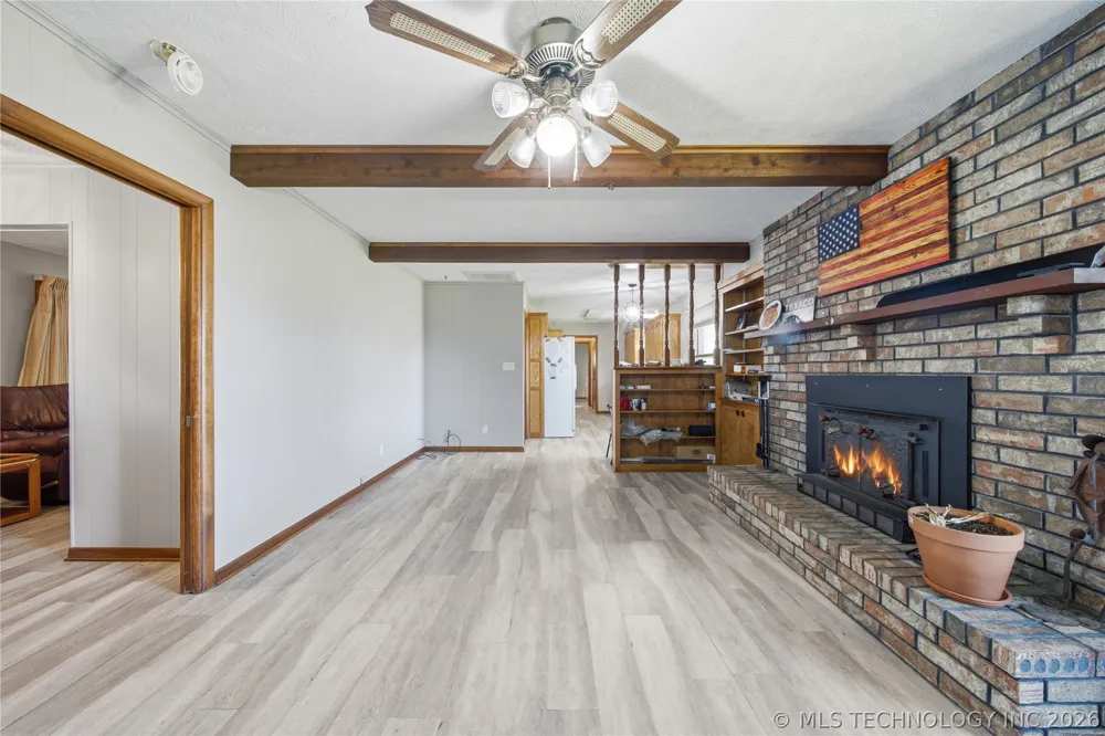 401 E 500 Pryor, OK 74361