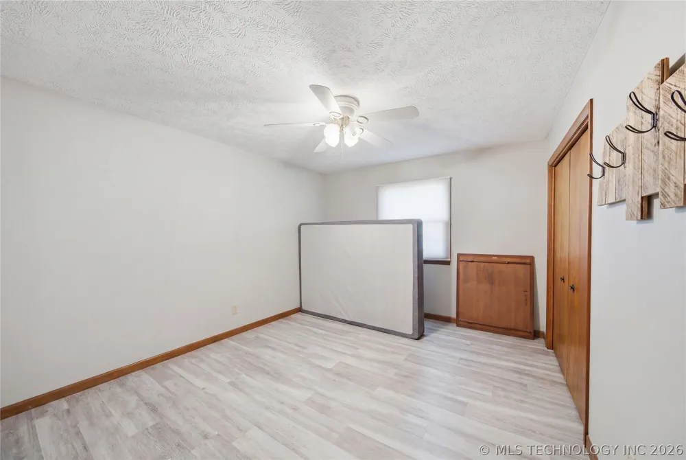 401 E 500 Pryor, OK 74361