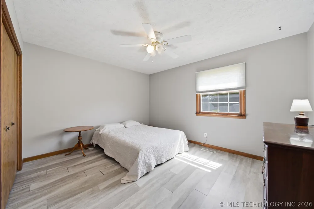 401 E 500 Pryor, OK 74361