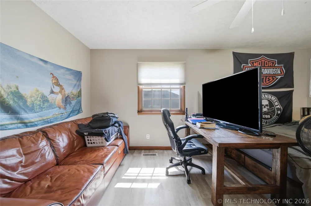 401 E 500 Pryor, OK 74361