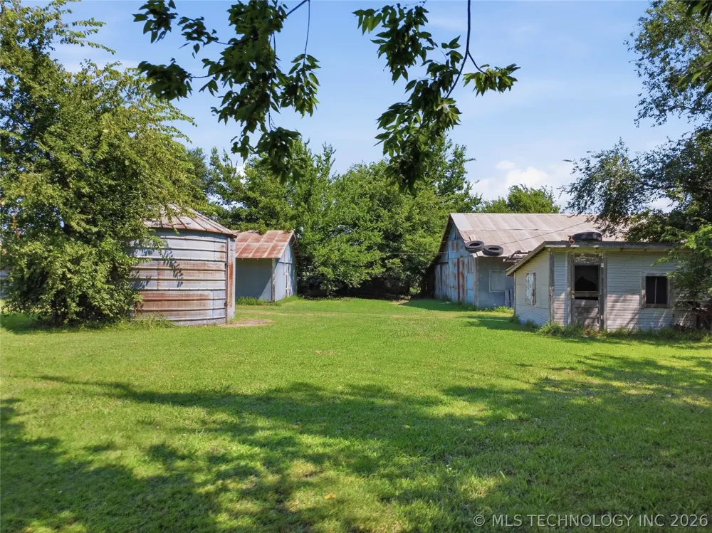 401 E 500 Pryor, OK 74361