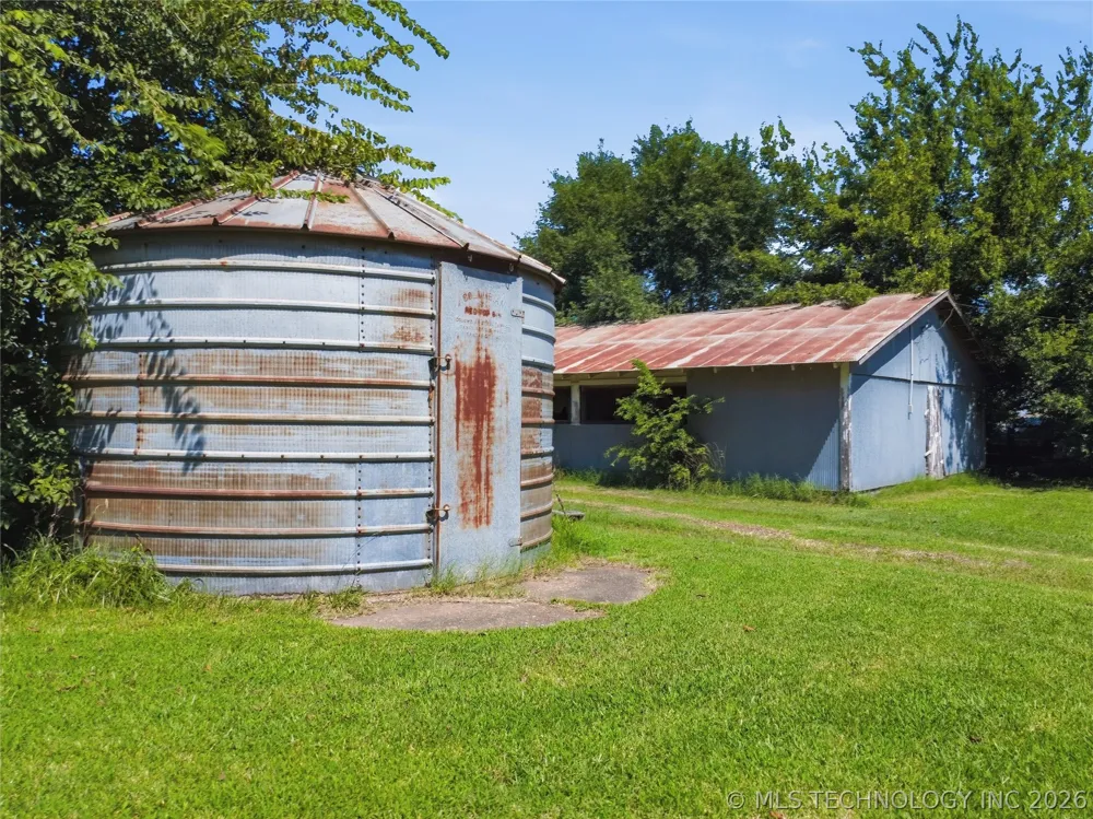401 E 500 Pryor, OK 74361