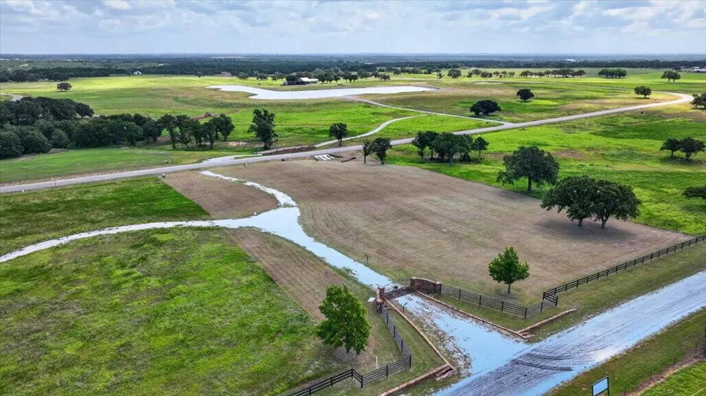 Woodbridge Boulevard Bowie, TX 76230
