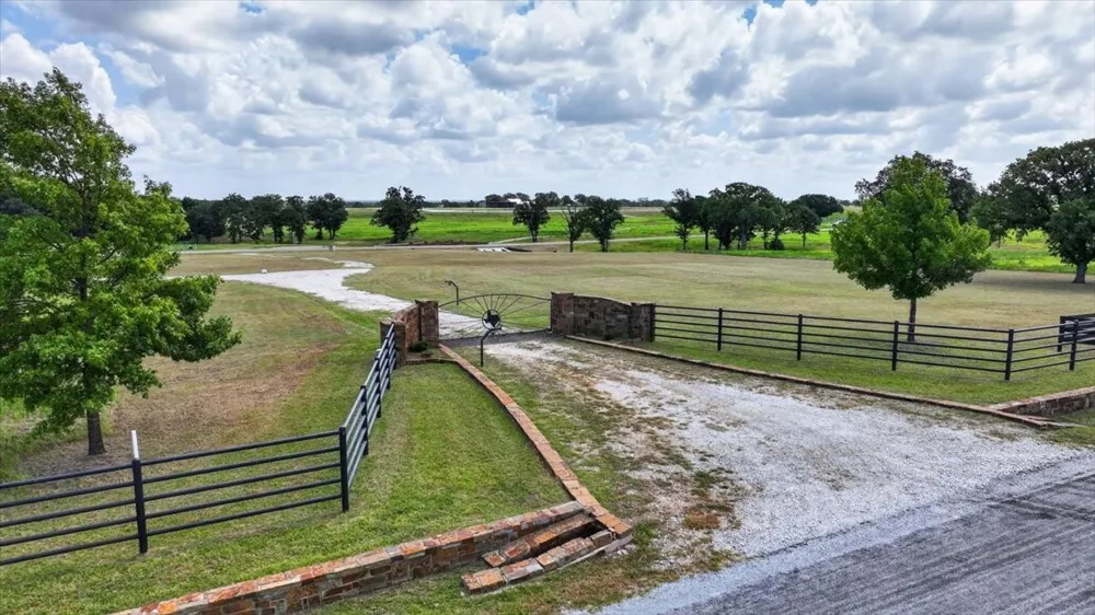 Woodbridge Boulevard Bowie, TX 76230