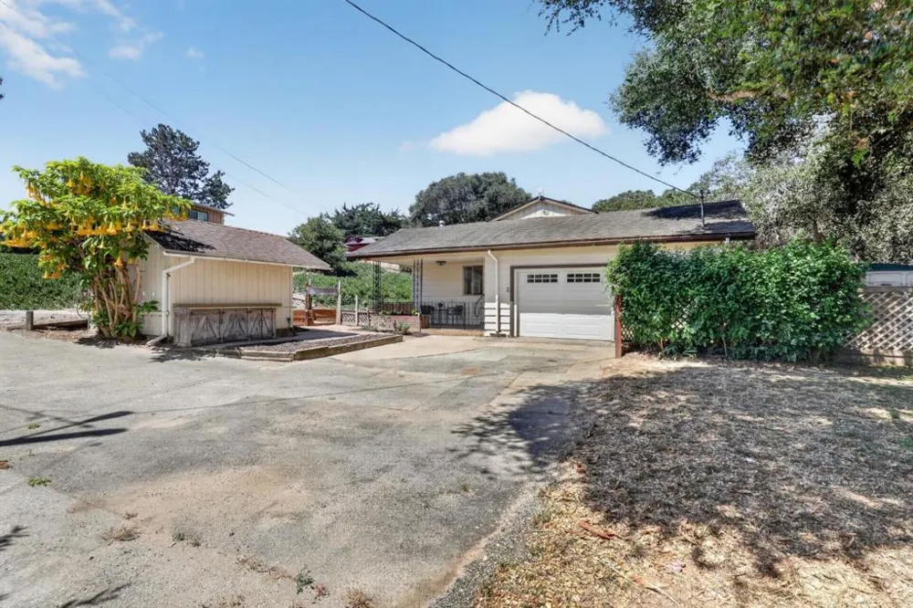 17130 Blackie Road Salinas, CA 93907