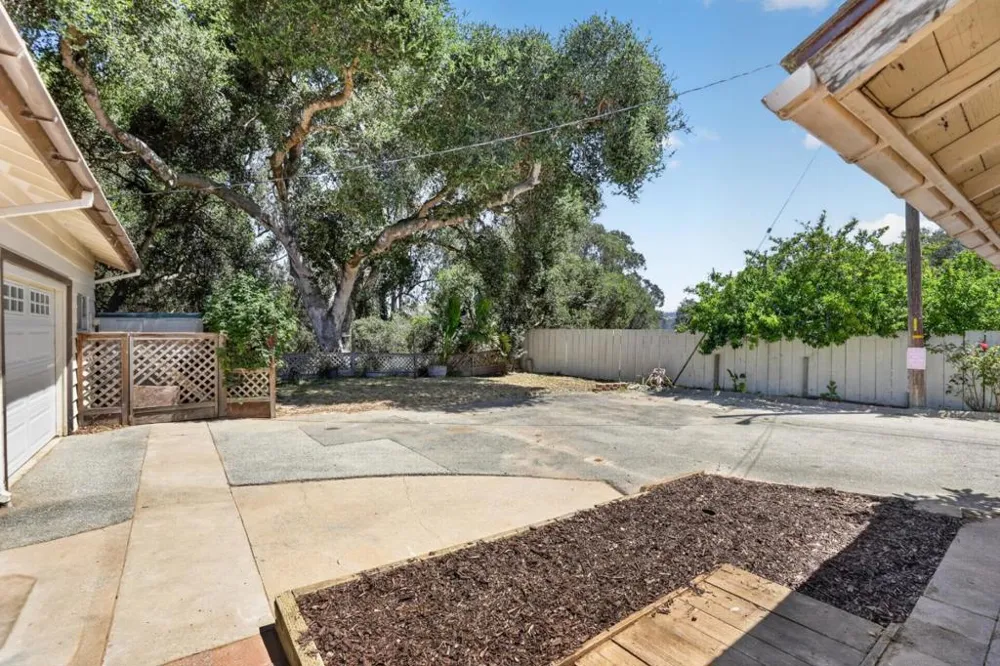 17130 Blackie Road Salinas, CA 93907