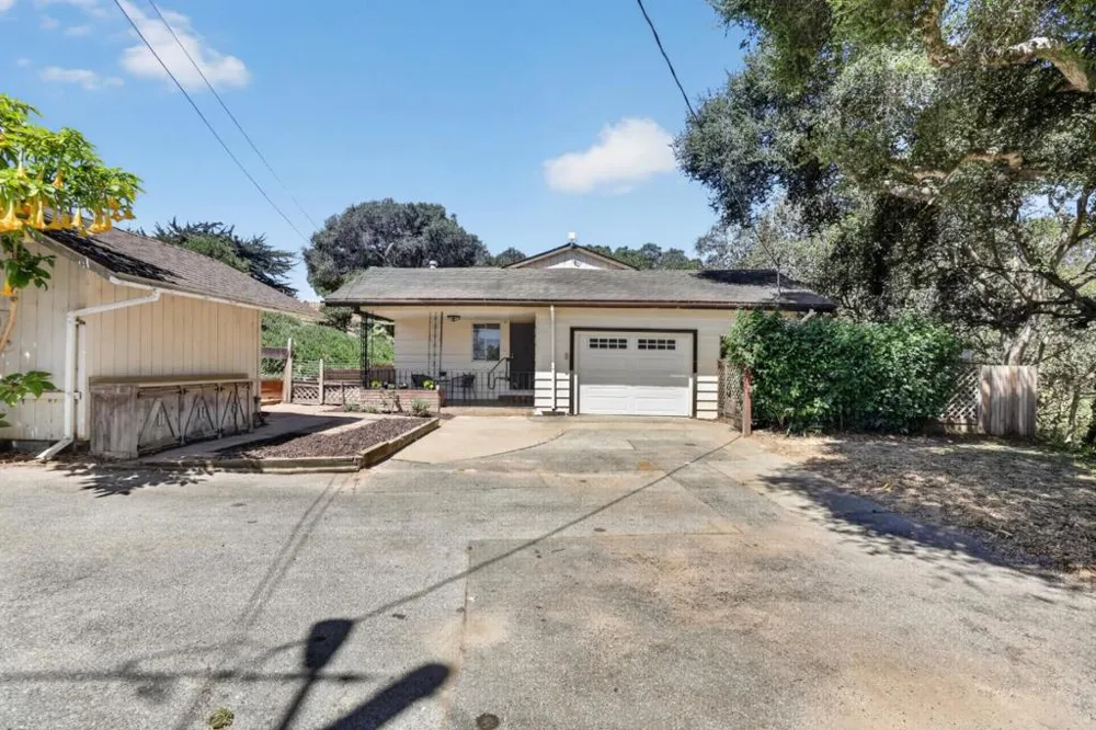 17130 Blackie Road Salinas, CA 93907