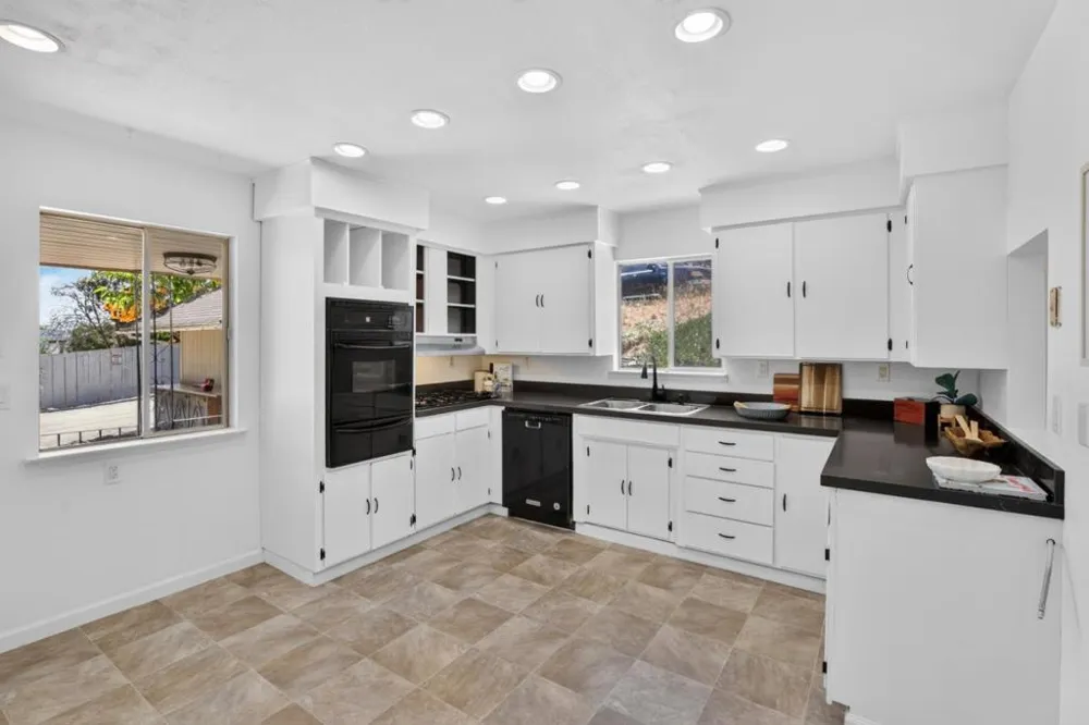 17130 Blackie Road Salinas, CA 93907