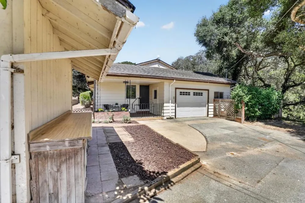 17130 Blackie Road Salinas, CA 93907