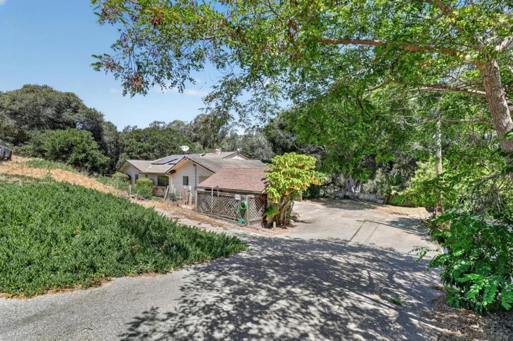 17130 Blackie Road Salinas, CA 93907