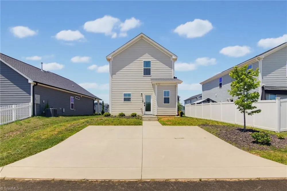 1403 Prospect Hill Street Kernersville, NC 27284