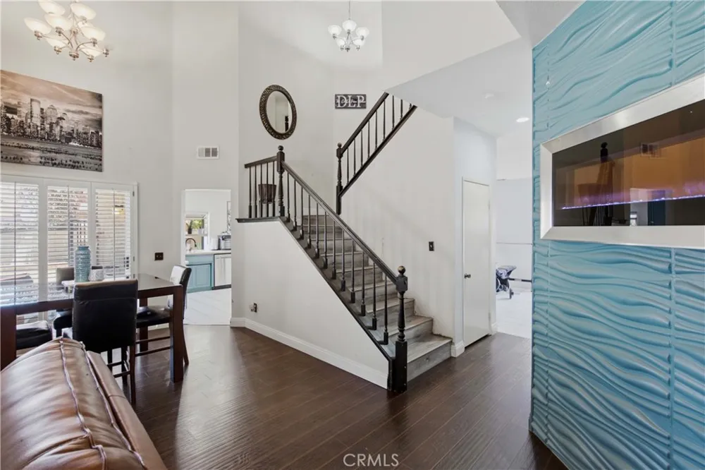 4043 E Avenue R12 Palmdale, CA 93552
