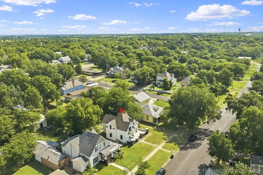 114 E Vinita Sulphur, OK 73086
