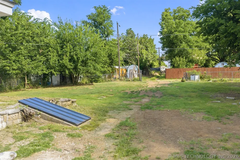 114 E Vinita Sulphur, OK 73086