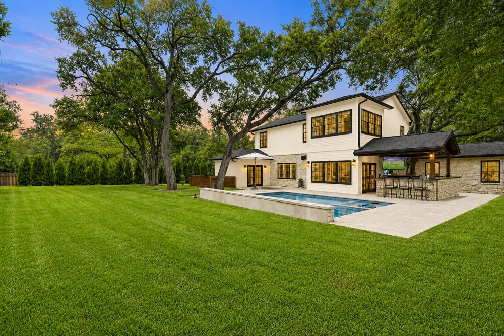 5000 Jeffery Place West Lake Hills, TX 78746