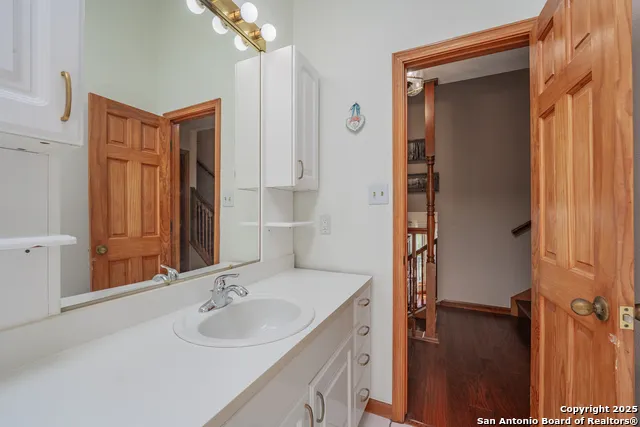 1494 County Road 270 Mico, TX 78056