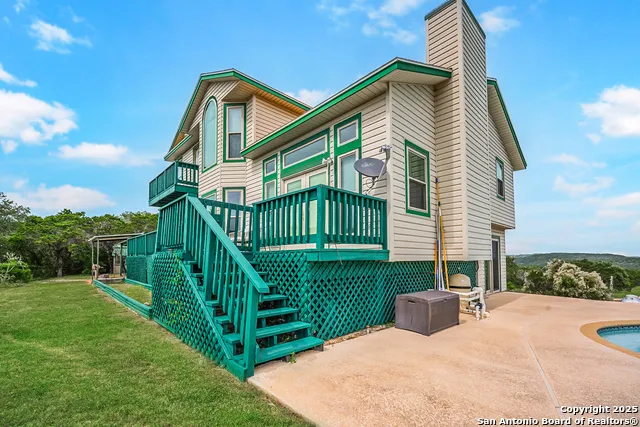 1494 County Road 270 Mico, TX 78056