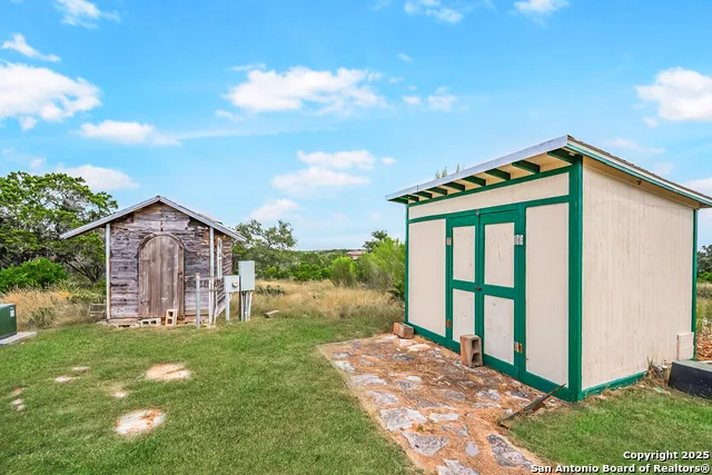 1494 County Road 270 Mico, TX 78056