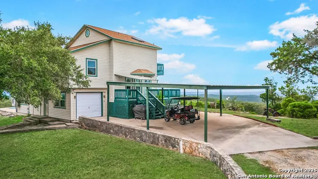 1494 County Road 270 Mico, TX 78056