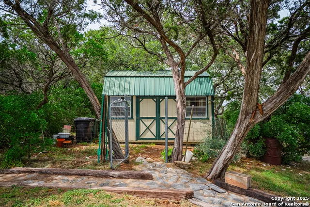1494 County Road 270 Mico, TX 78056