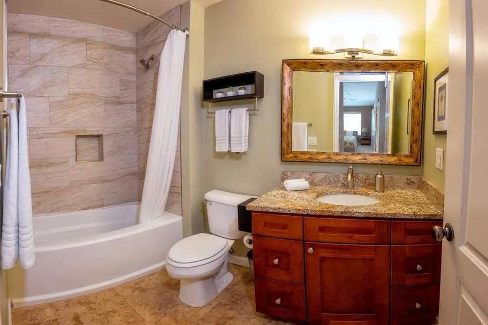 351 Hermosa Drive #2a2 Palm Springs, CA 92262