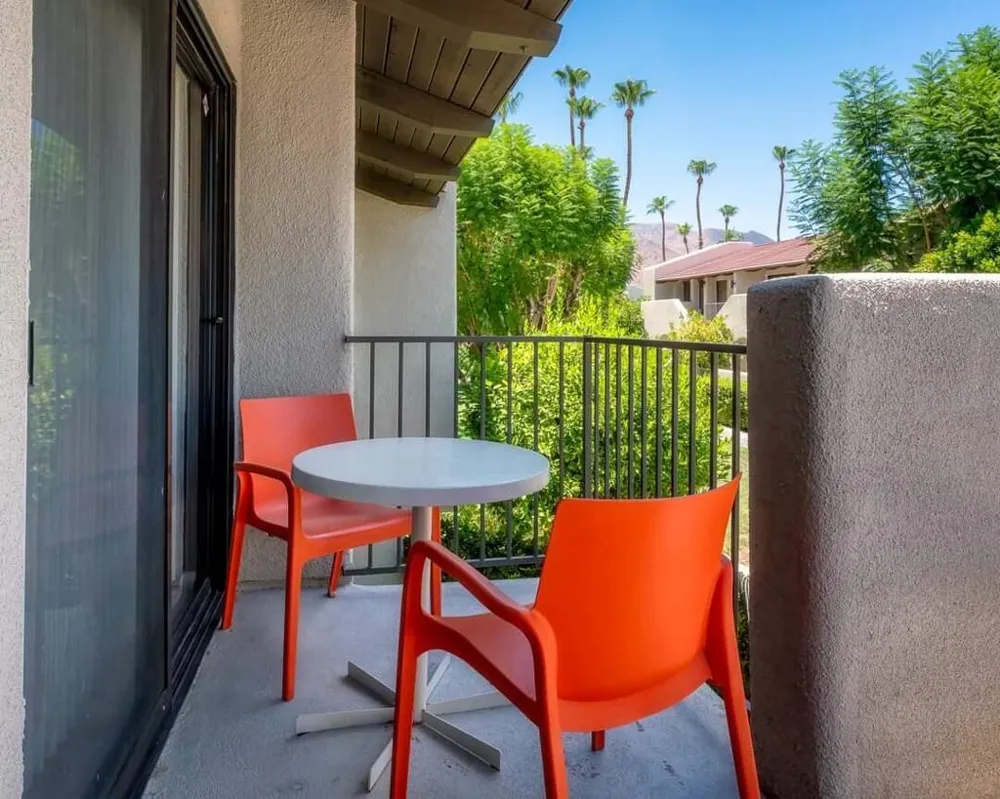 351 Hermosa Drive #2a2 Palm Springs, CA 92262