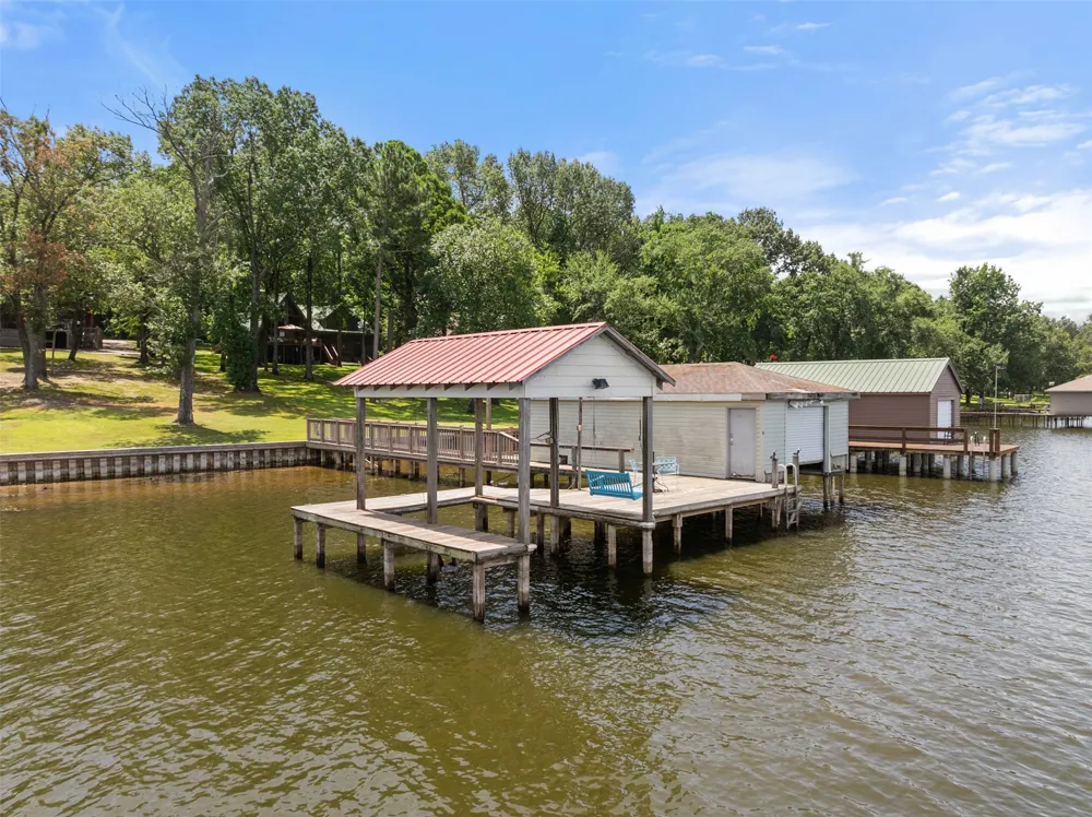578 County Road 1297 Yantis, TX 75497
