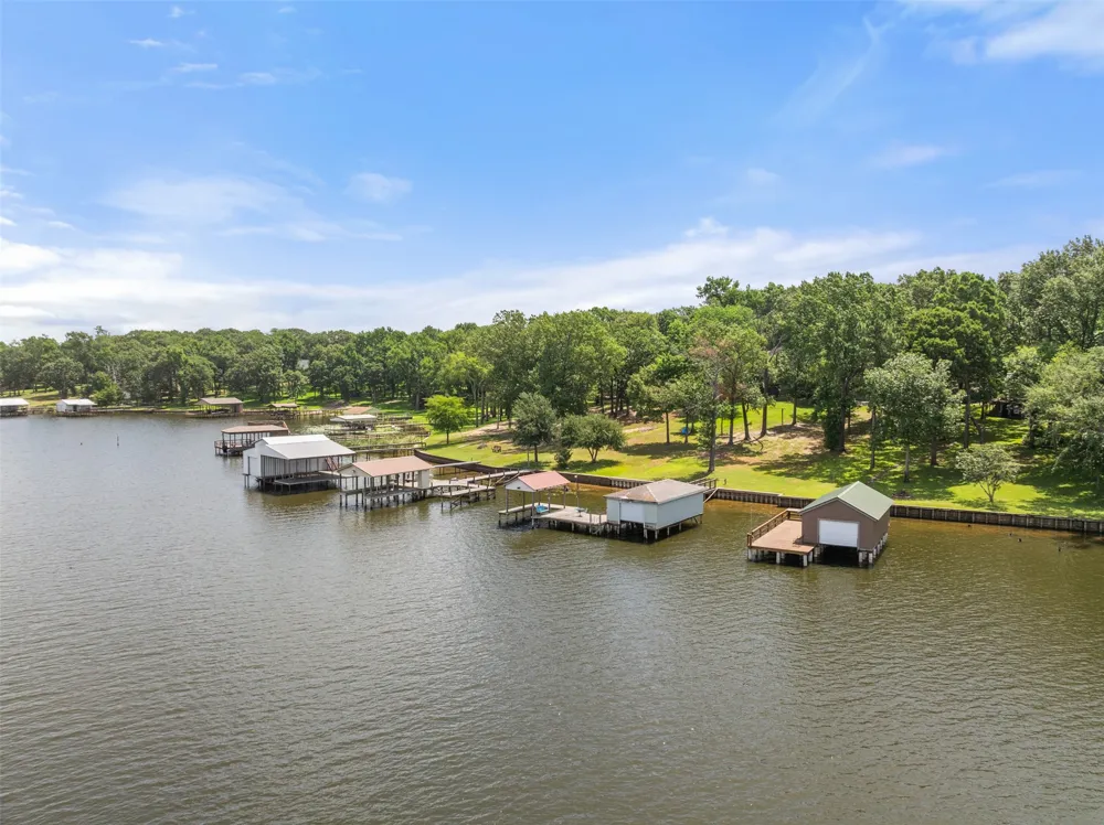 578 County Road 1297 Yantis, TX 75497